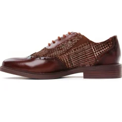 Derbys Fugitive Feline Brown