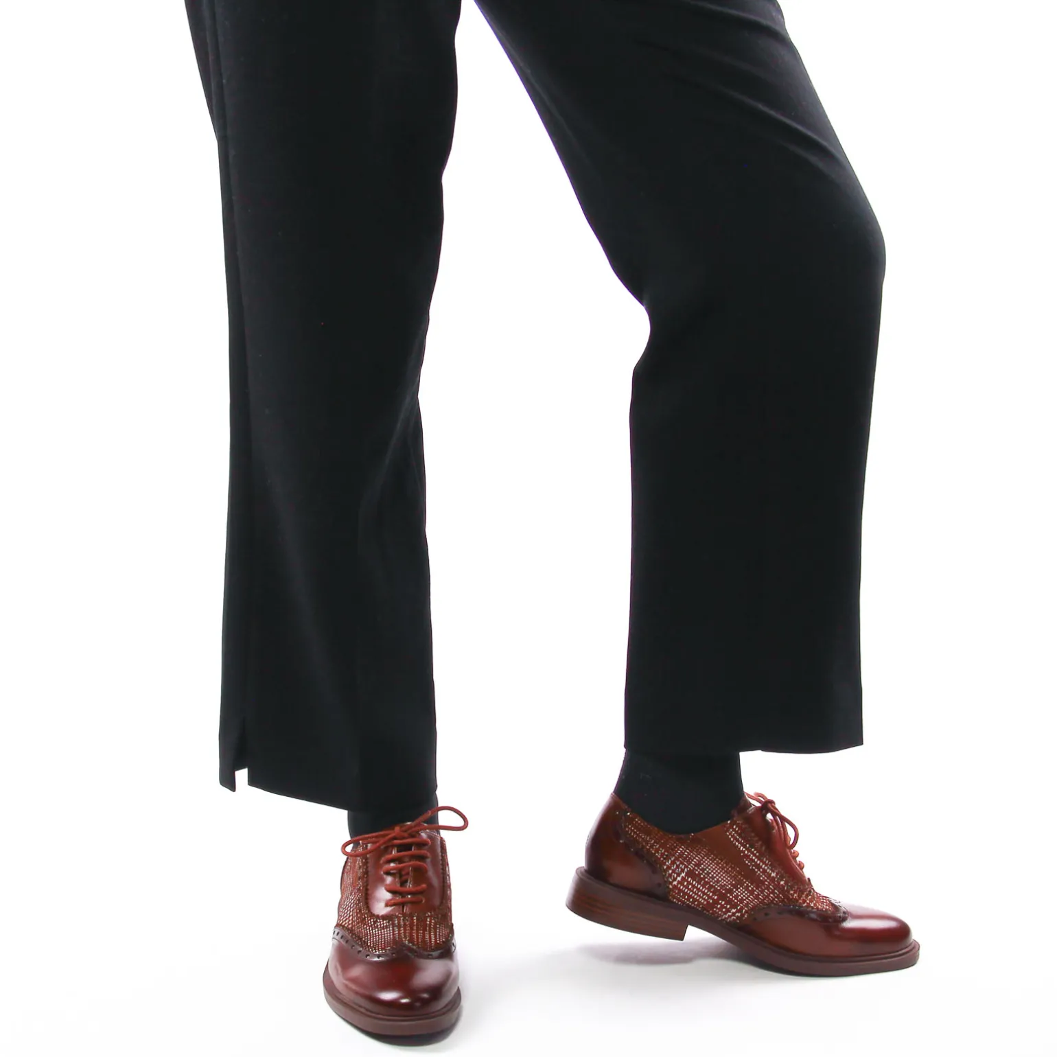 Derbys Fugitive Feline Brown